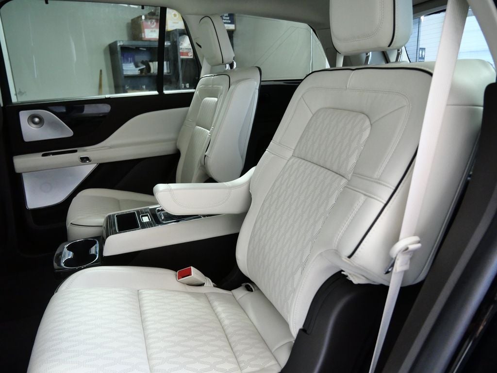 2023 Lincoln Aviator Black Label