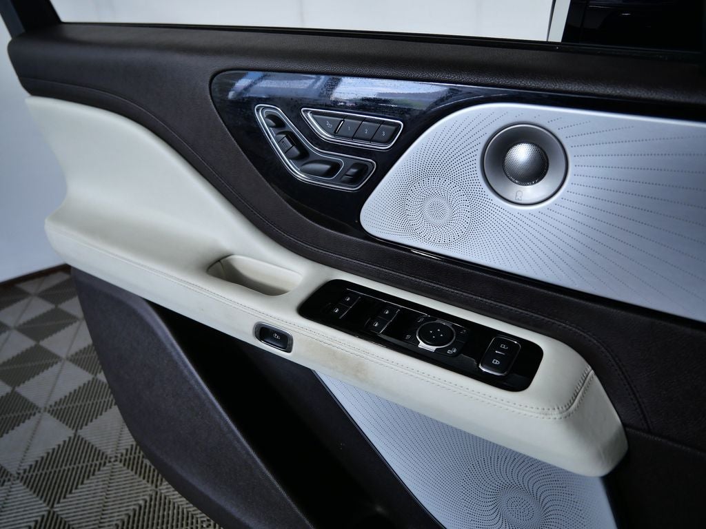 2023 Lincoln Aviator Black Label