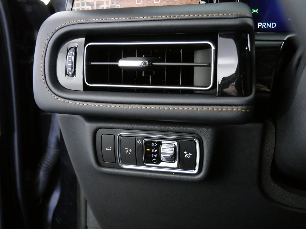 2025 Lincoln Aviator Black Label