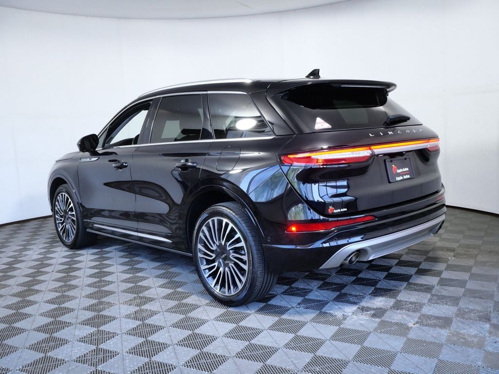 2022 Lincoln Corsair Standard