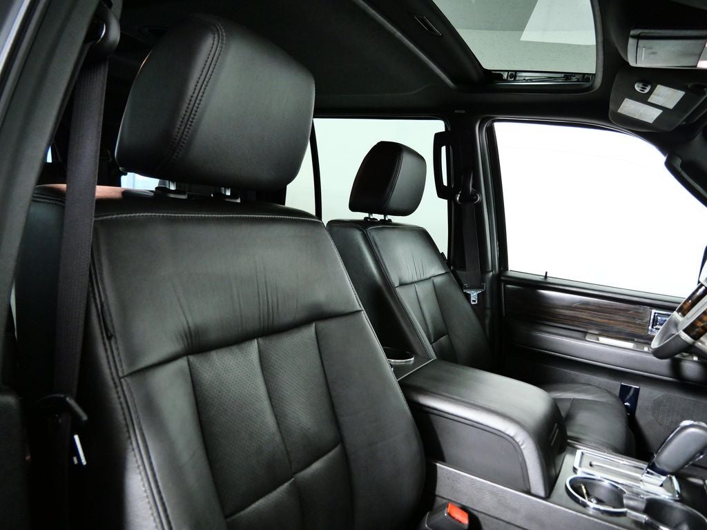 2007 Lincoln Navigator Base