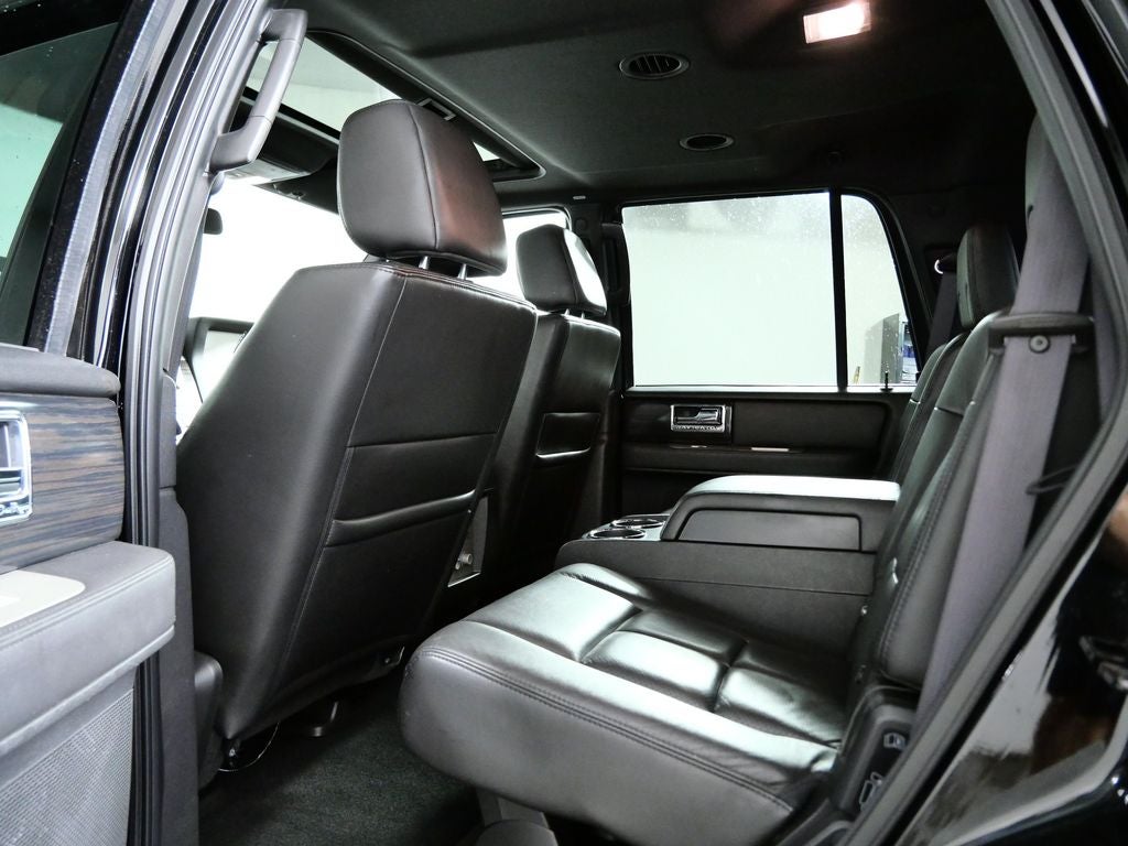 2007 Lincoln Navigator Base