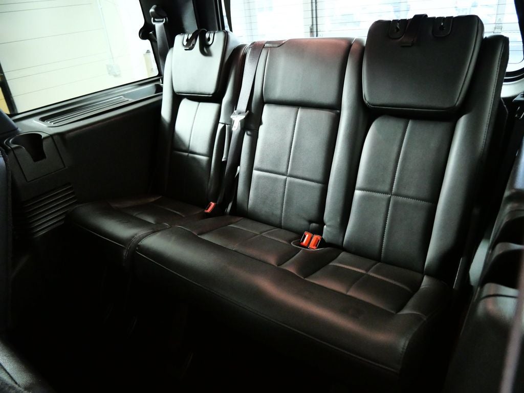 2007 Lincoln Navigator Base
