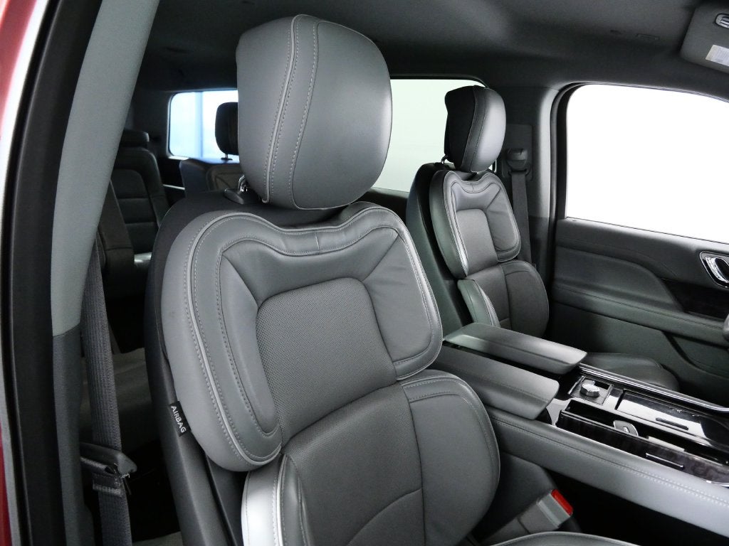 2019 Lincoln Navigator Select