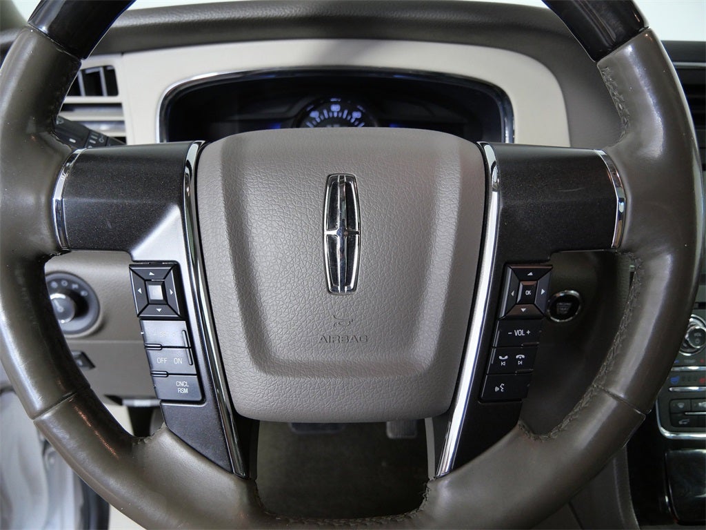 2015 Lincoln Navigator Base
