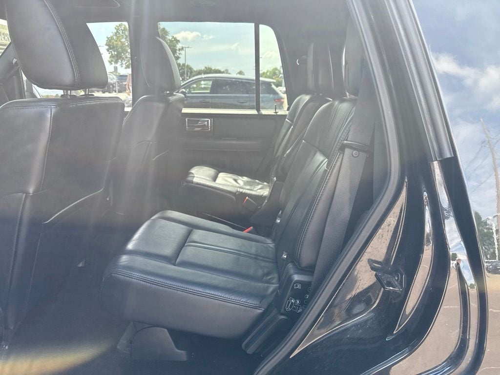2015 Lincoln Navigator Base
