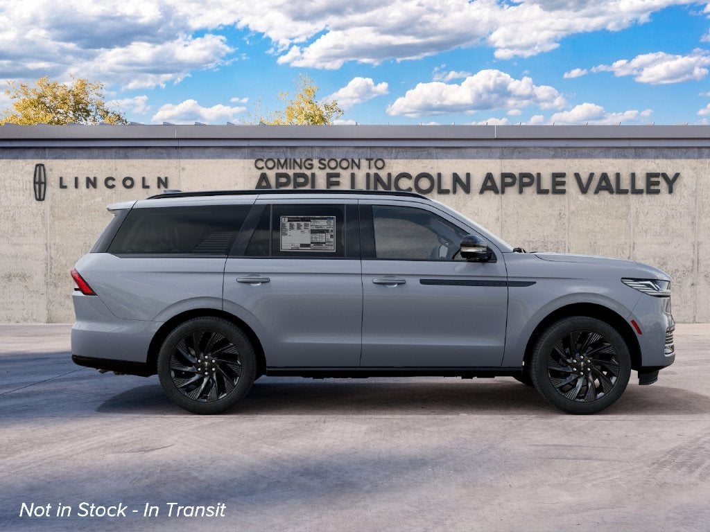 2027 Lincoln Navigator Reserve