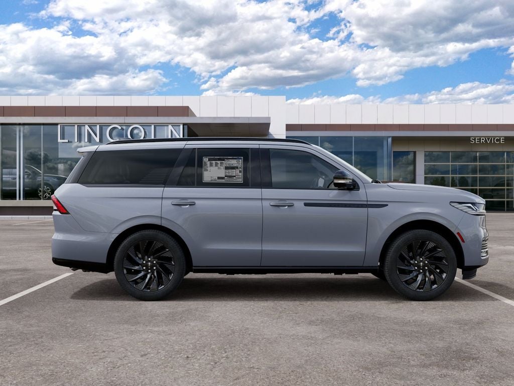 2027 Lincoln Navigator Reserve