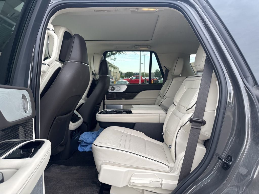 2023 Lincoln Navigator Black Label