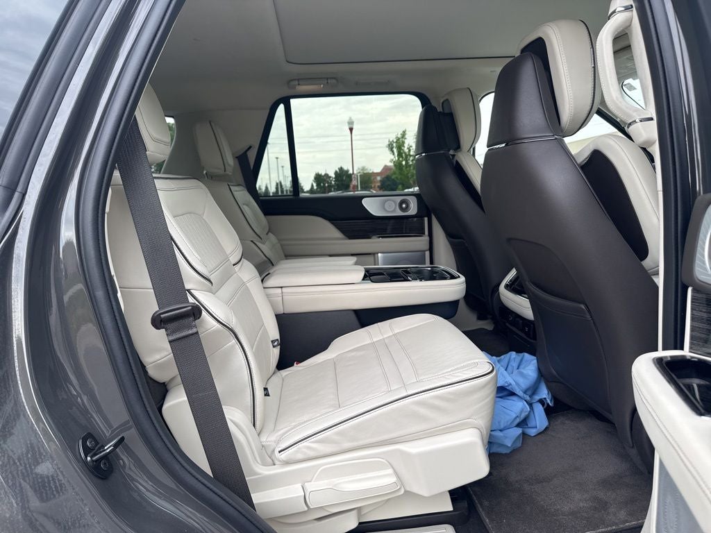 2023 Lincoln Navigator Black Label