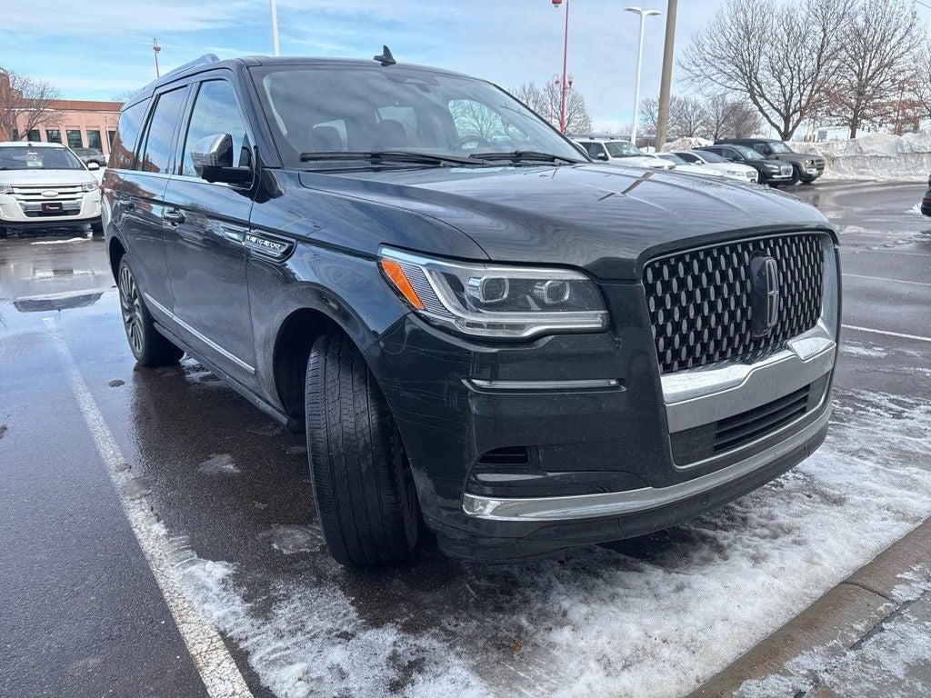 2022 Lincoln Navigator Black Label