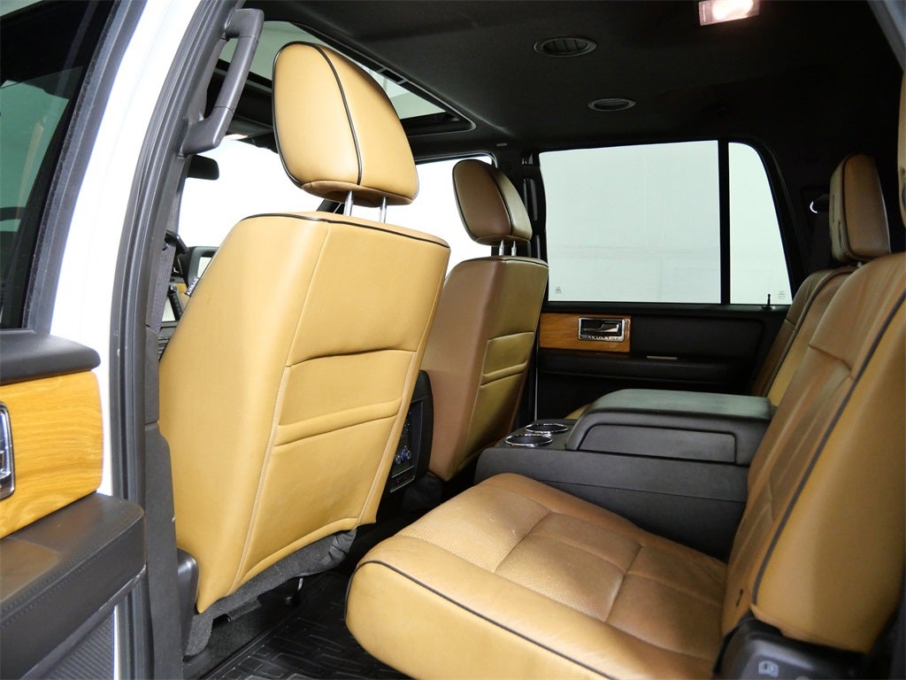 2013 Lincoln Navigator L Base