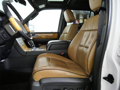 2013 Lincoln Navigator L Base