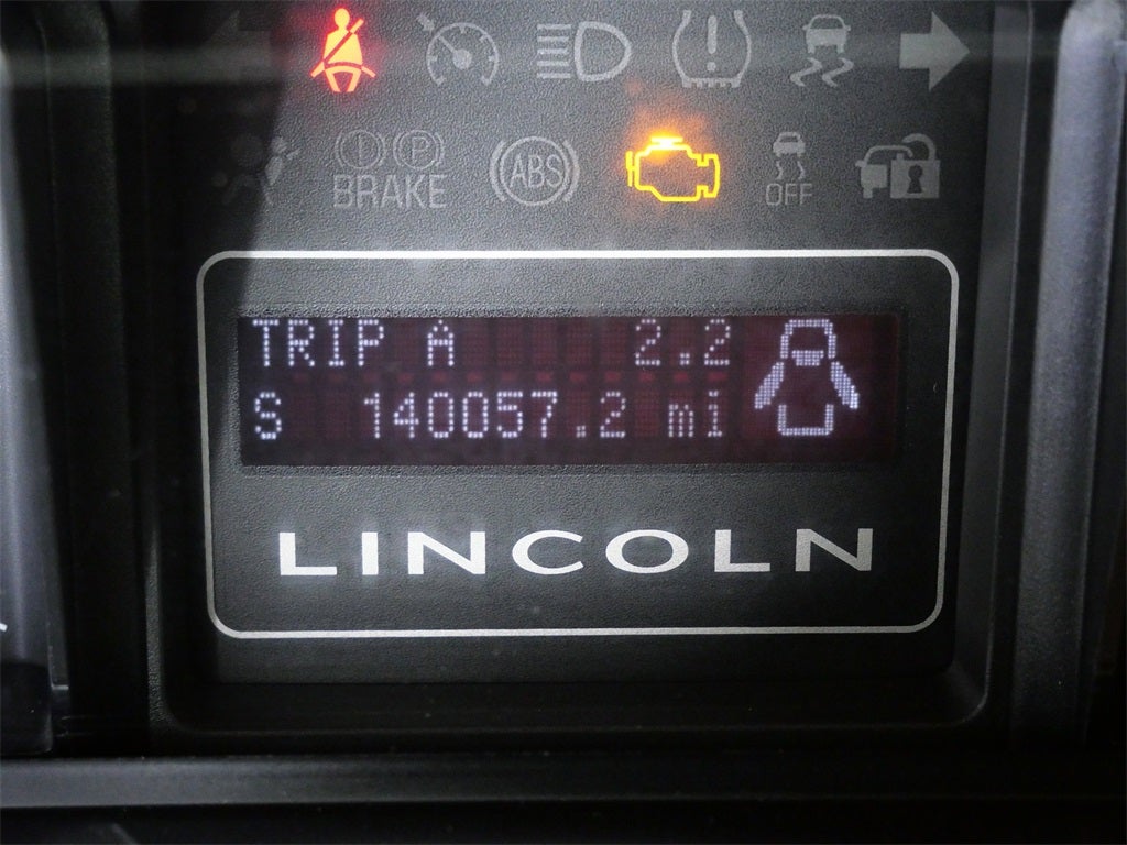 2013 Lincoln Navigator L Base