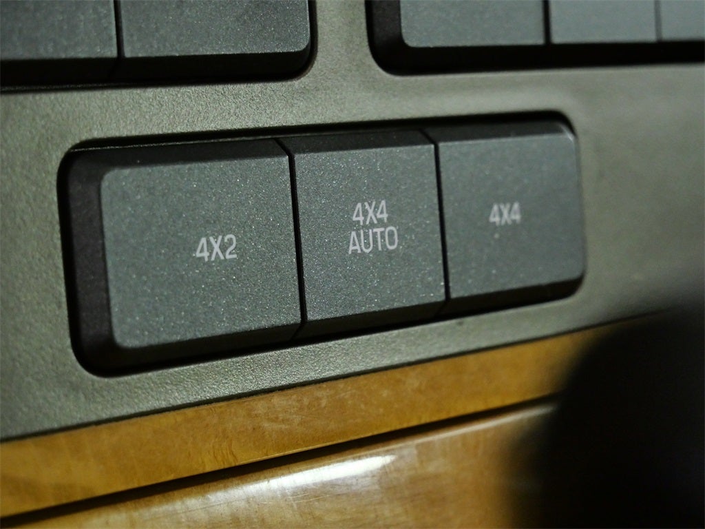 2013 Lincoln Navigator L Base