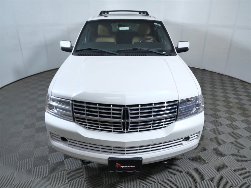 2013 Lincoln Navigator L Base