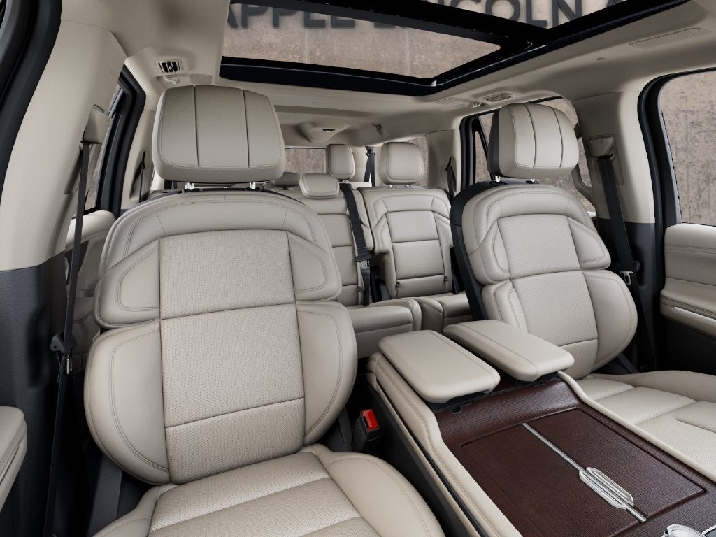 2027 Lincoln Navigator L Reserve
