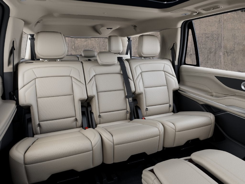 2027 Lincoln Navigator L Reserve