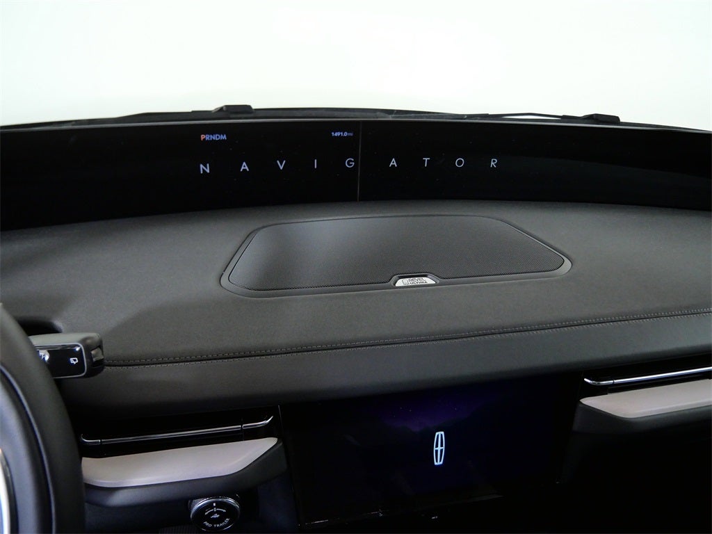 2025 Lincoln Navigator L Reserve