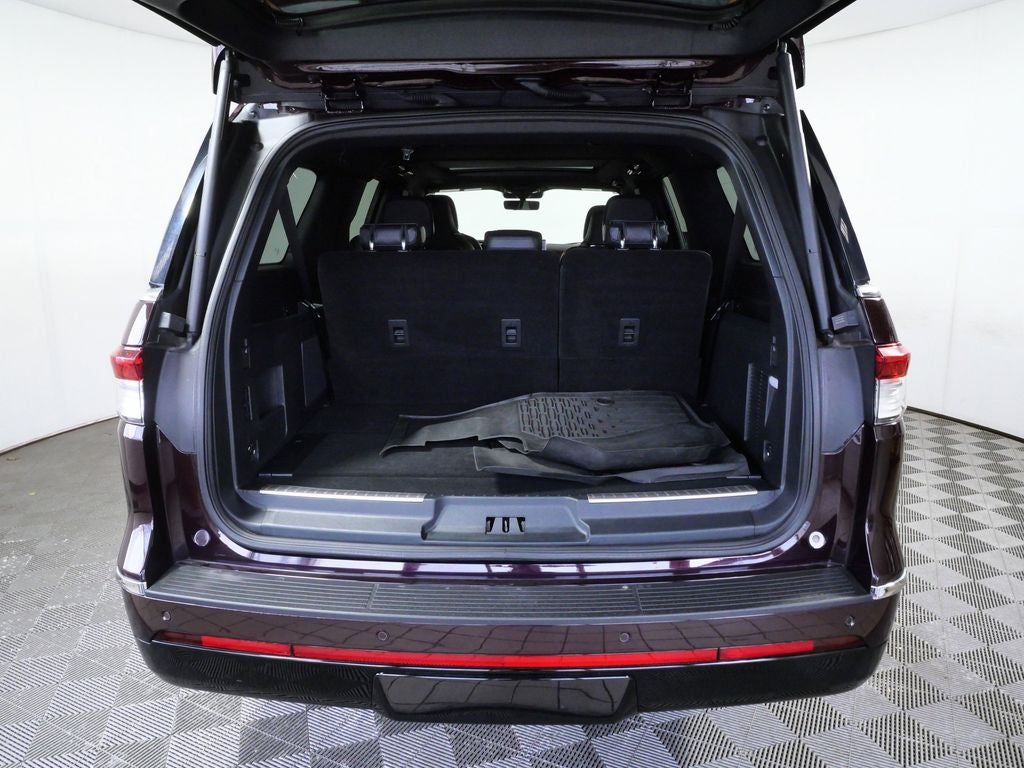 2023 Lincoln Navigator L Reserve