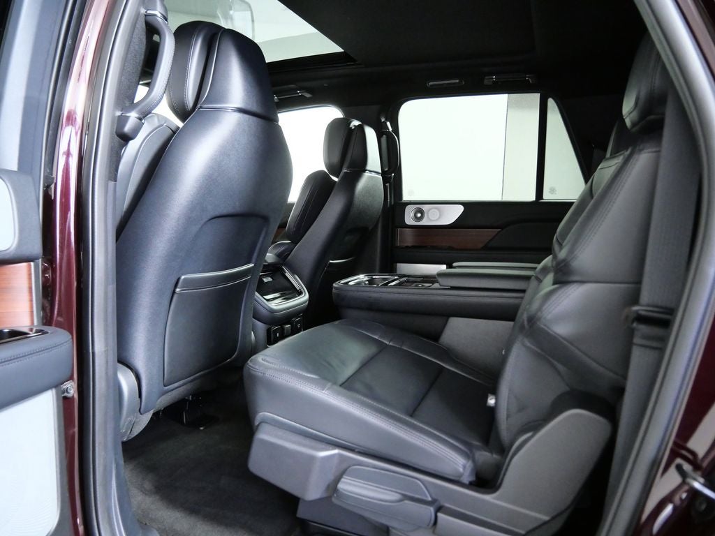 2023 Lincoln Navigator L Reserve
