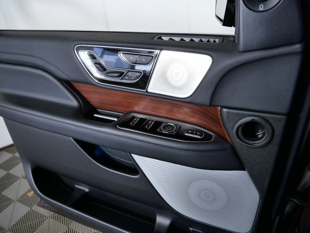 2023 Lincoln Navigator L Reserve
