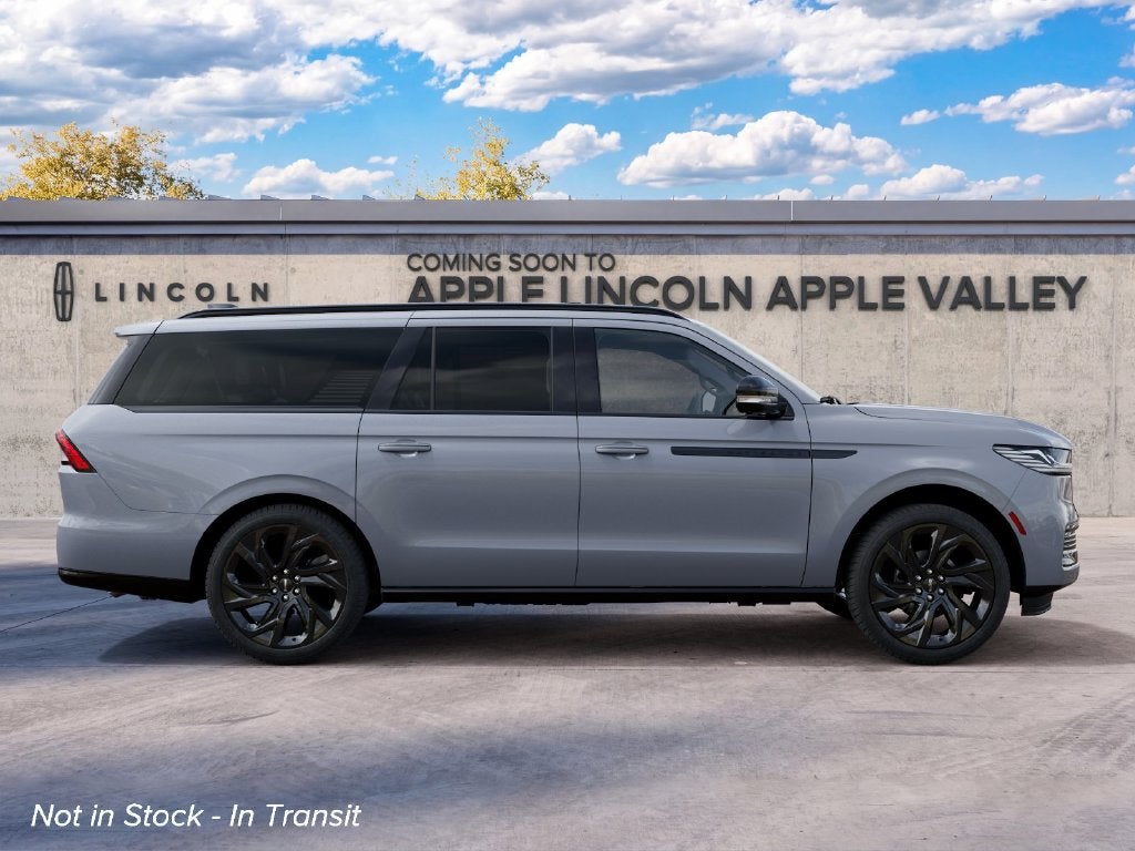2027 Lincoln Navigator L Reserve