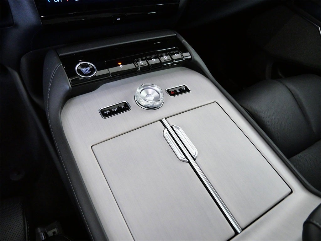 2025 Lincoln Navigator L Reserve