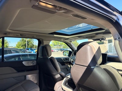 2023 Lincoln Navigator L Reserve