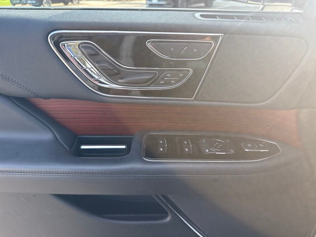 2022 Lincoln Navigator L Reserve