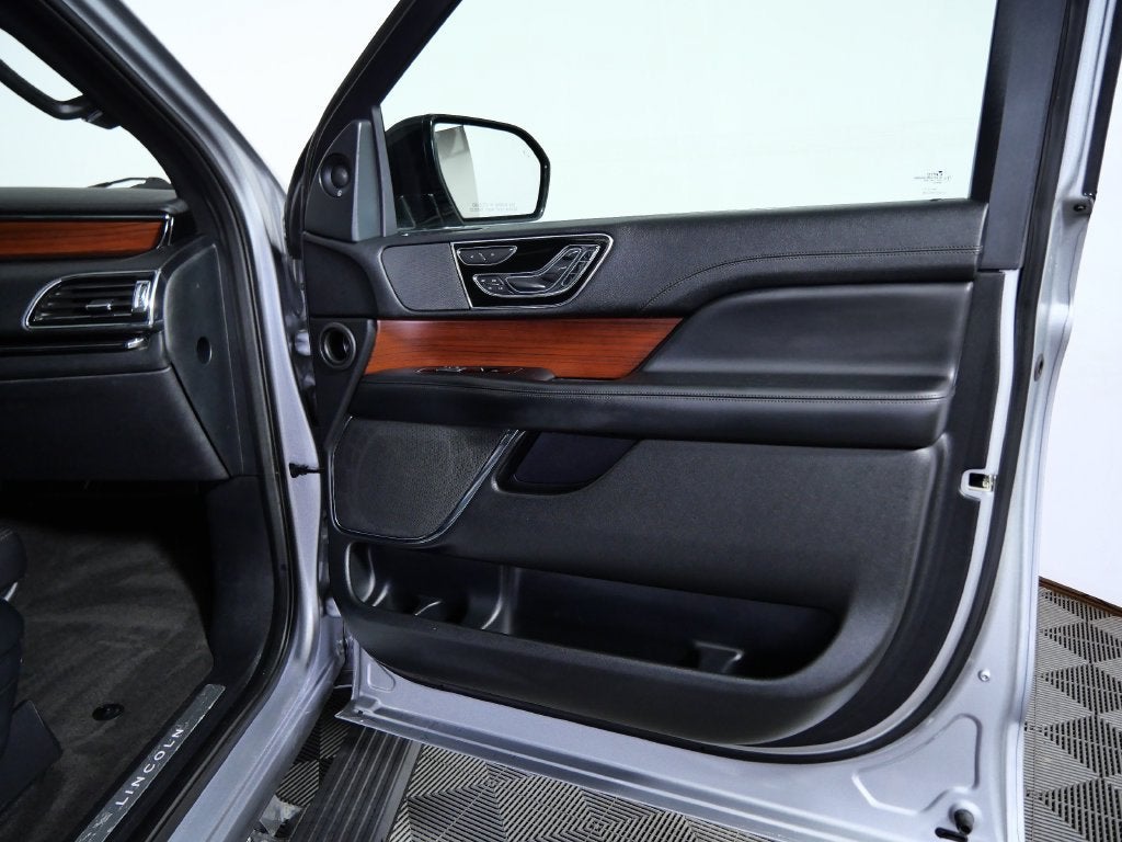 2021 Lincoln Navigator L Reserve