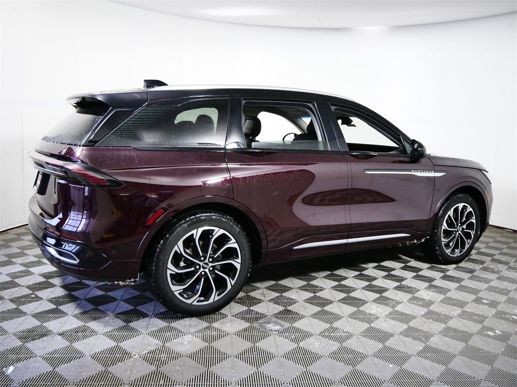 2024 Lincoln Nautilus Reserve