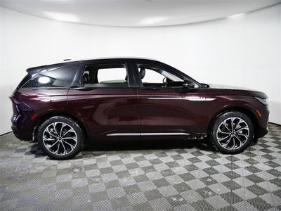 2024 Lincoln Nautilus Reserve