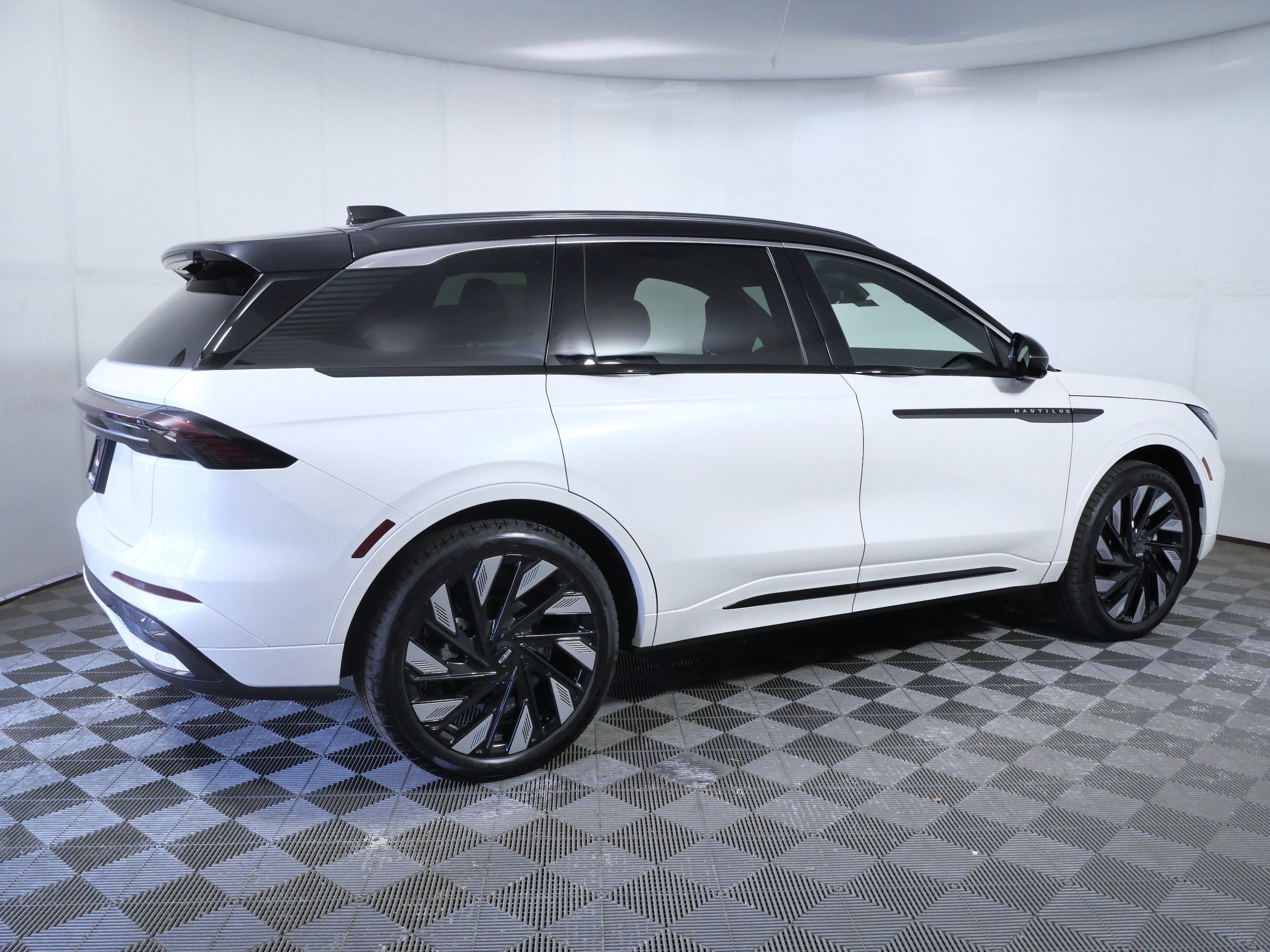 2026 Lincoln Nautilus Black Label