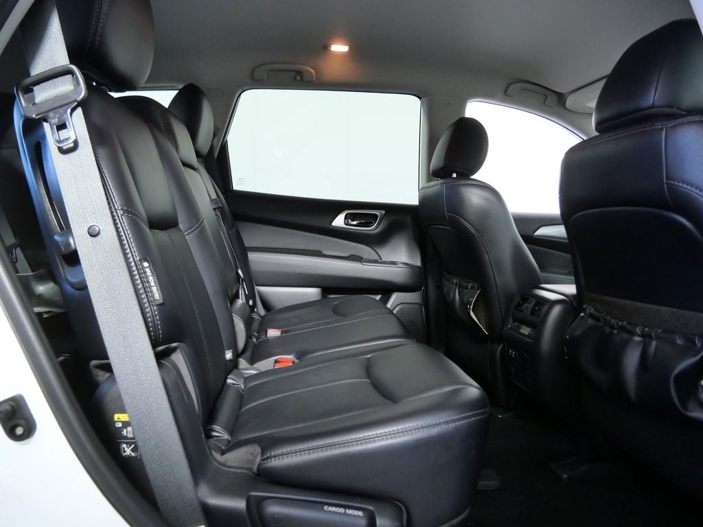 2019 Nissan Pathfinder SL