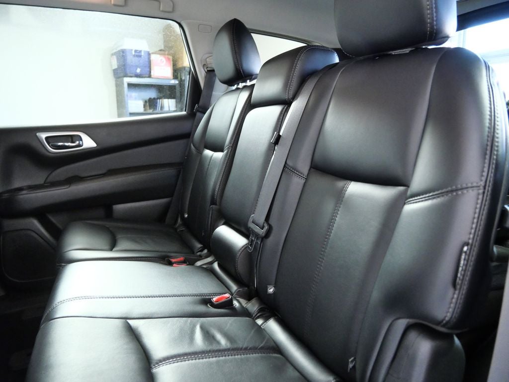 2019 Nissan Pathfinder SL