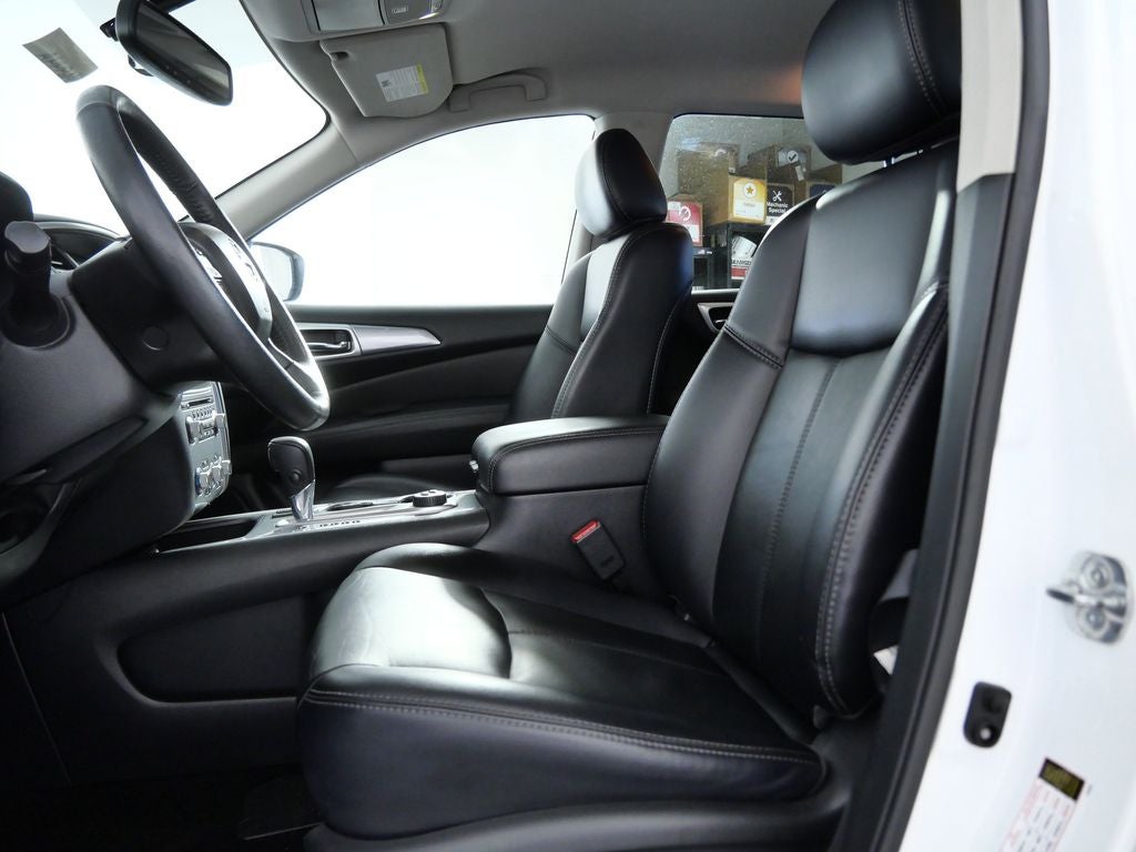 2019 Nissan Pathfinder SL