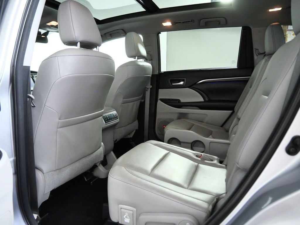 2016 Toyota Highlander Hybrid Limited Platinum