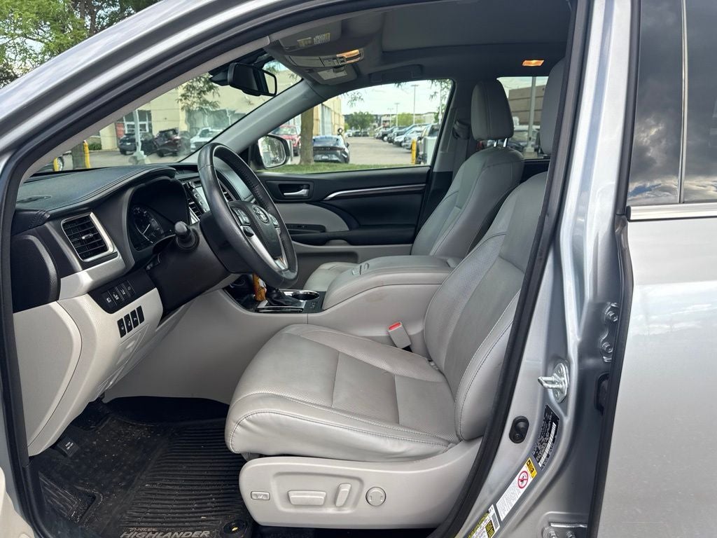 2016 Toyota Highlander Hybrid Limited Platinum