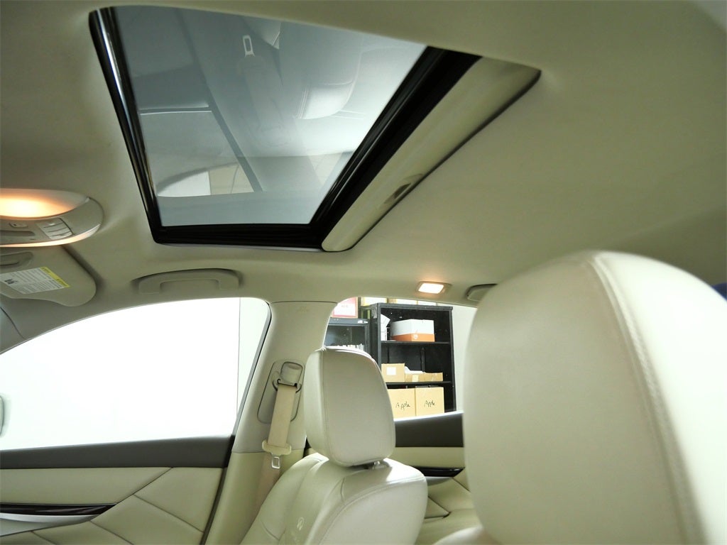 2013 INFINITI M37 X