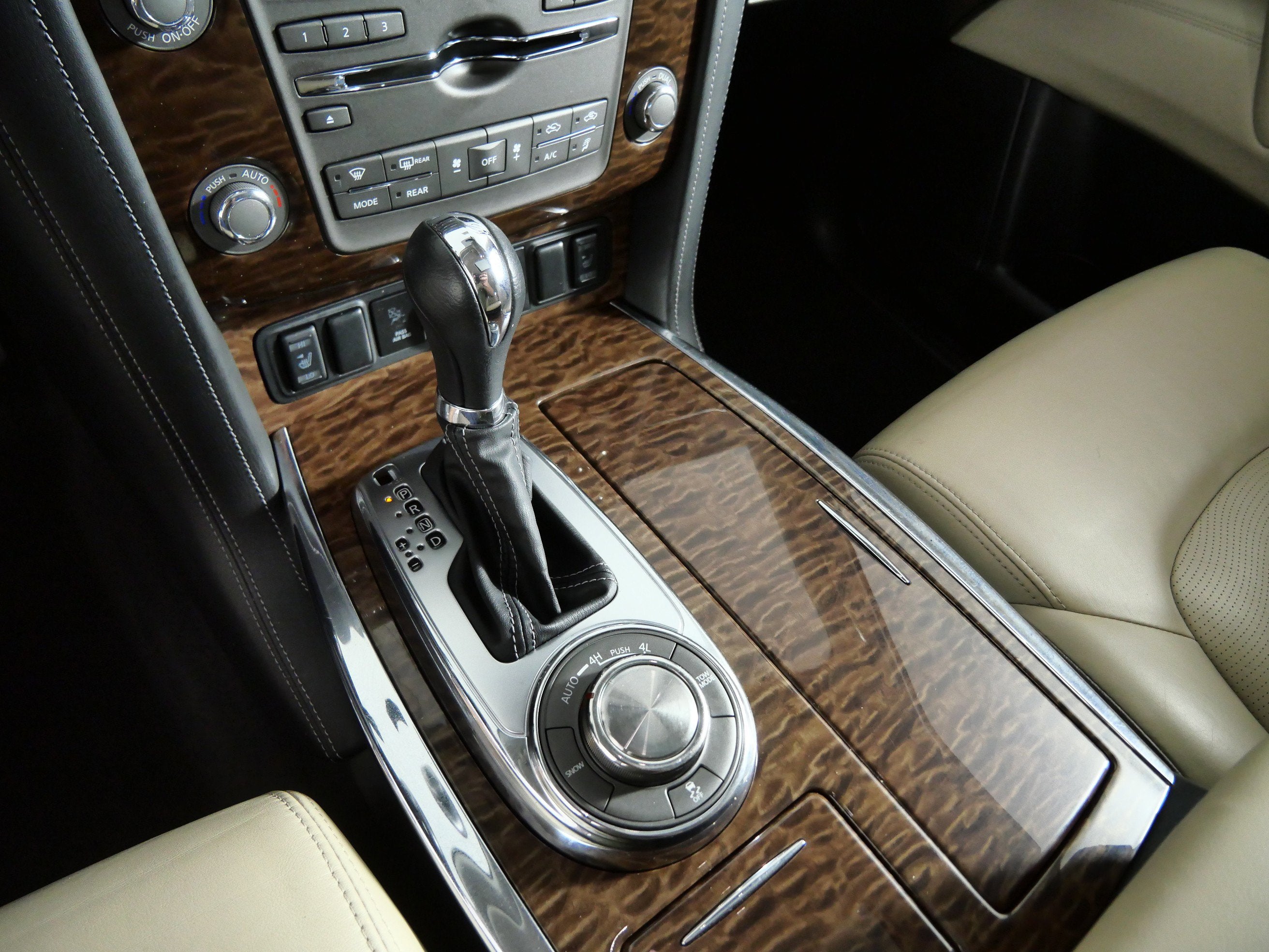 2019 Nissan Armada SL