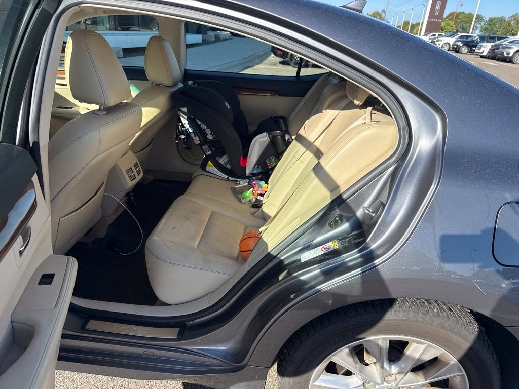 2013 Lexus ES 300h
