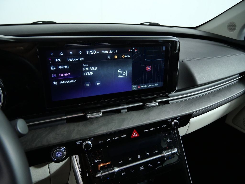 2024 Kia Carnival EX