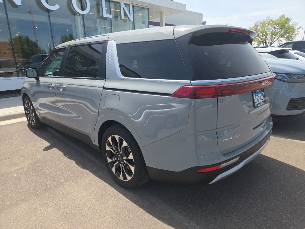 2024 Kia Carnival EX