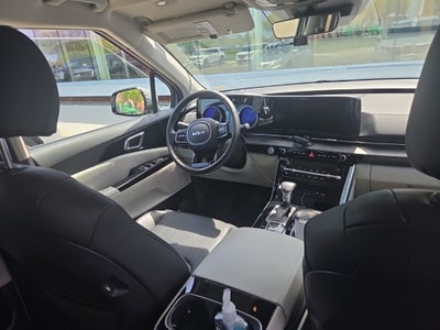 2024 Kia Carnival EX