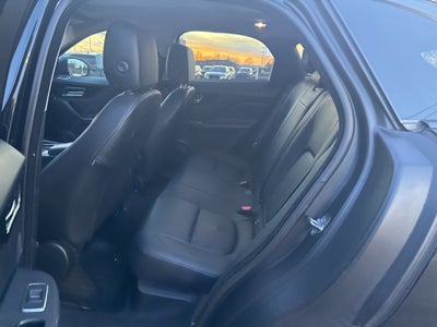 2018 Jaguar F-PACE 30t Premium