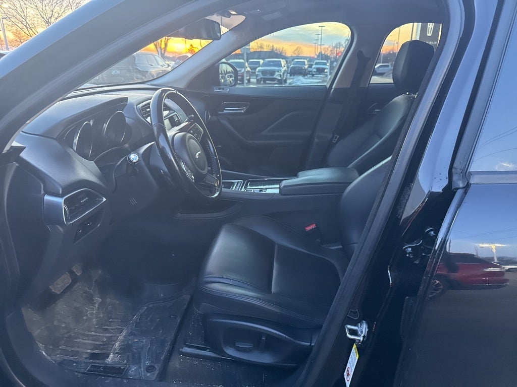 2018 Jaguar F-PACE 30t Premium