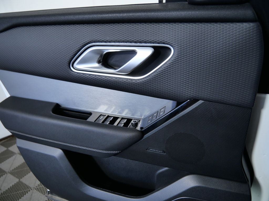 2022 Land Rover Range Rover Velar P250 R-Dynamic S