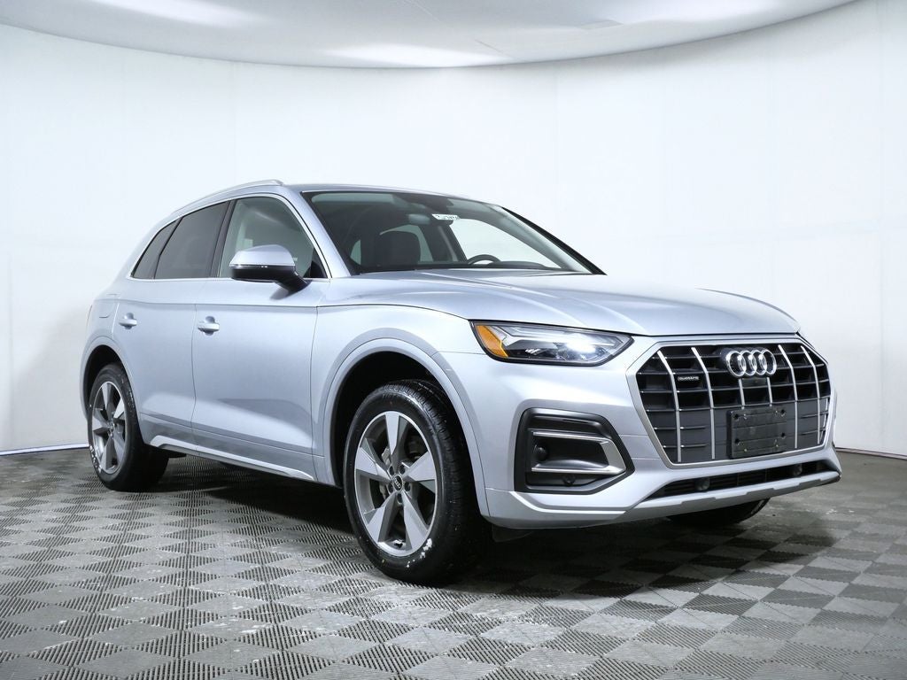 2022 Audi Q5 40 Premium Plus quattro