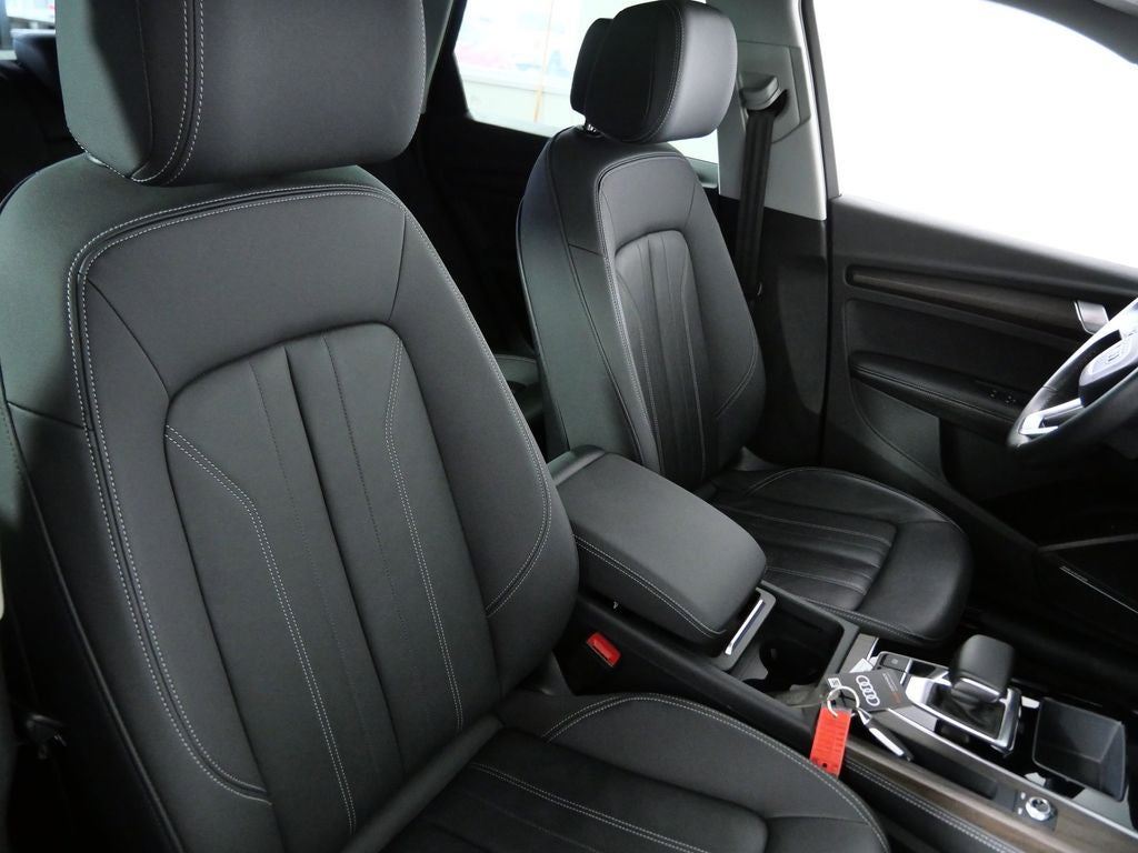 2022 Audi Q5 40 Premium Plus quattro